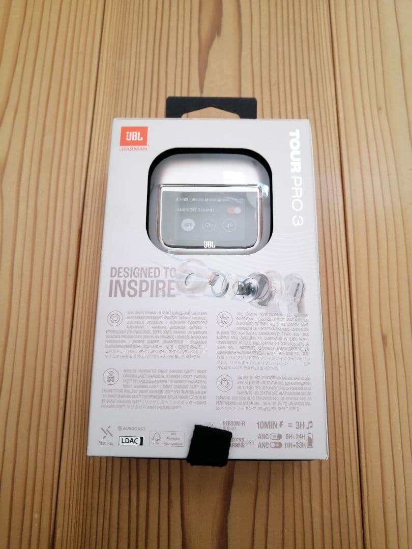 JBL　TOUR PRO 3　イヤホン