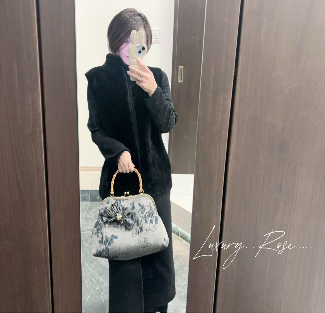 新作　和の心シリーズ洗練された大きめバンブー紬の優しい艶感つまみ細工飾りを添えて