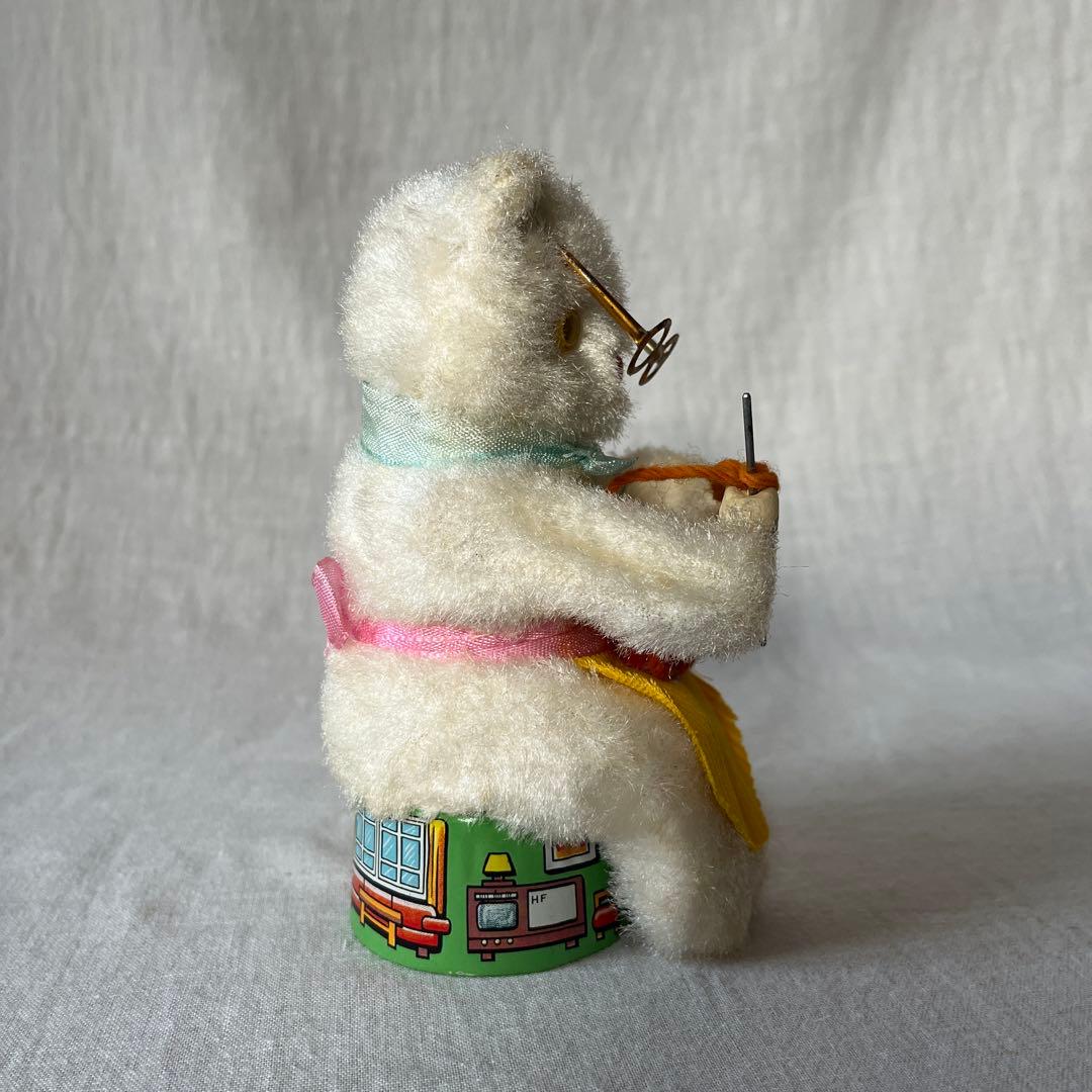 アンティーク　ぜんまい　編み物　ねこちゃん