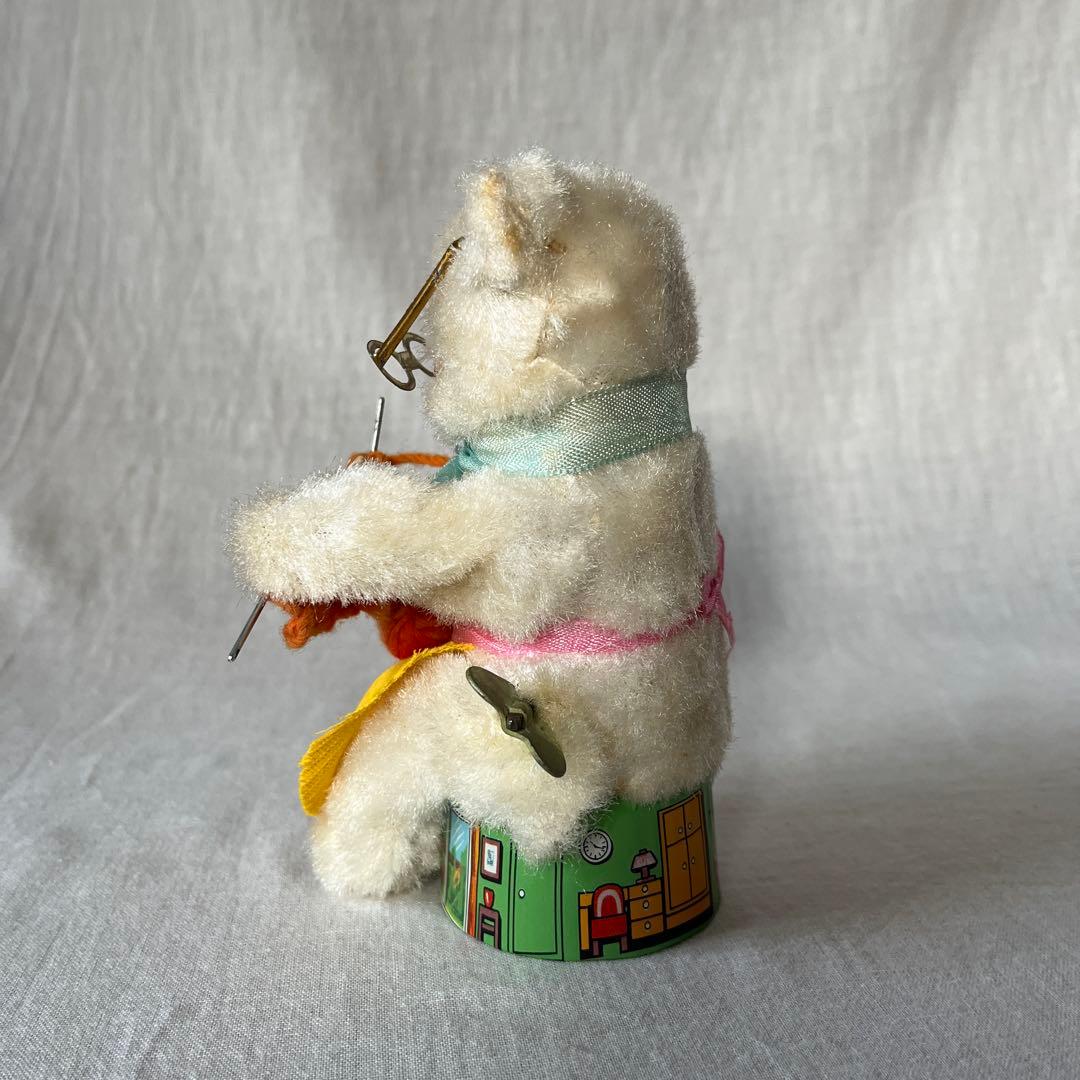 アンティーク　ぜんまい　編み物　ねこちゃん