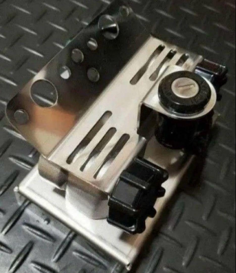 ⑭モンキー　ゴリラ　メーターステー　キーシリンダー装着可