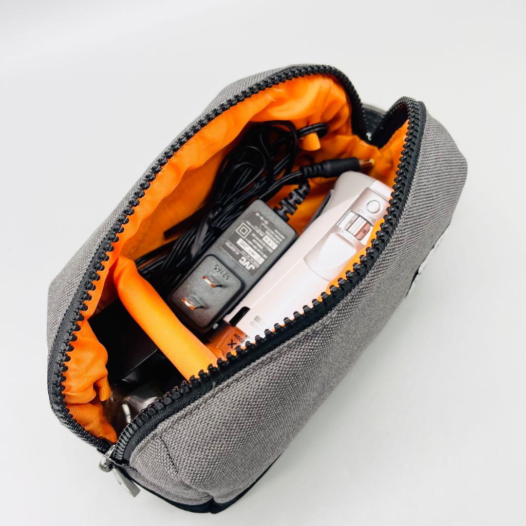 【美品】JVC ビデオカメラ　GZ-E770-W カメラバッグ付