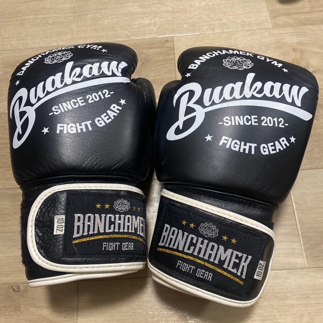 Buakaw Banchamek ボクシンググローブ 黒　10OZ
