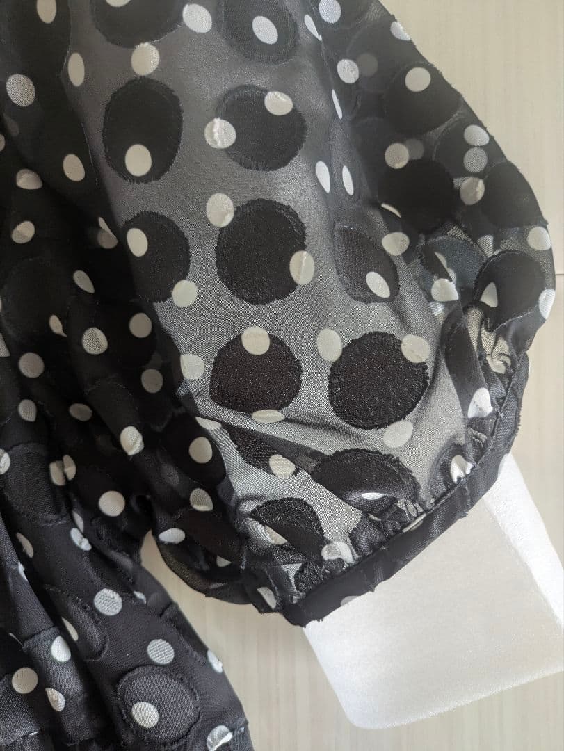 【美品】ローズティアラ水玉後ろリボン ティアード　チュニック 46 黒
