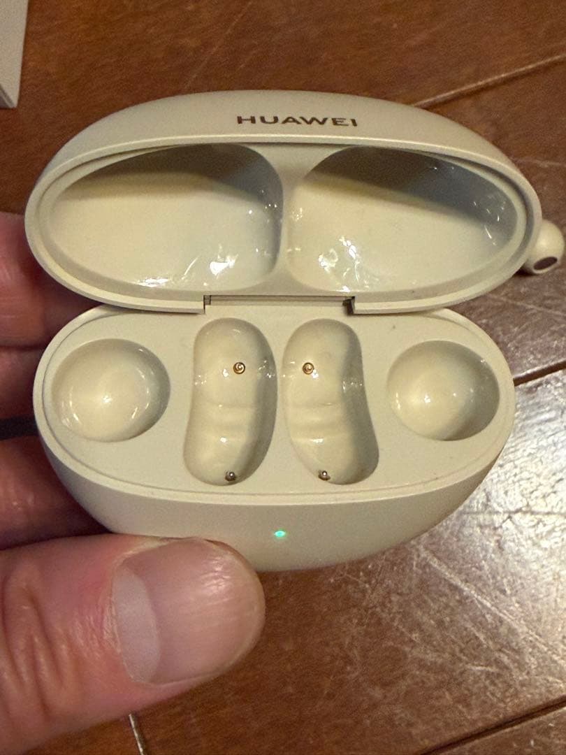 HUAWEI FreeClip ワイヤレスイヤホン（ベージュ）