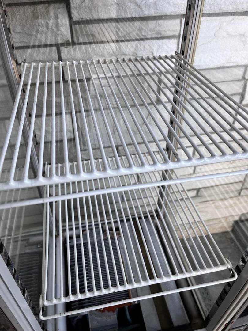 4面ガラスショーケース　ガラス扉冷蔵庫 ホワイト 2段棚　レトロ