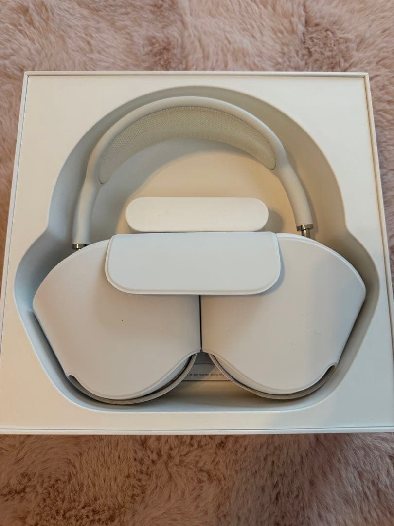 AirPods MAX シルバー　103