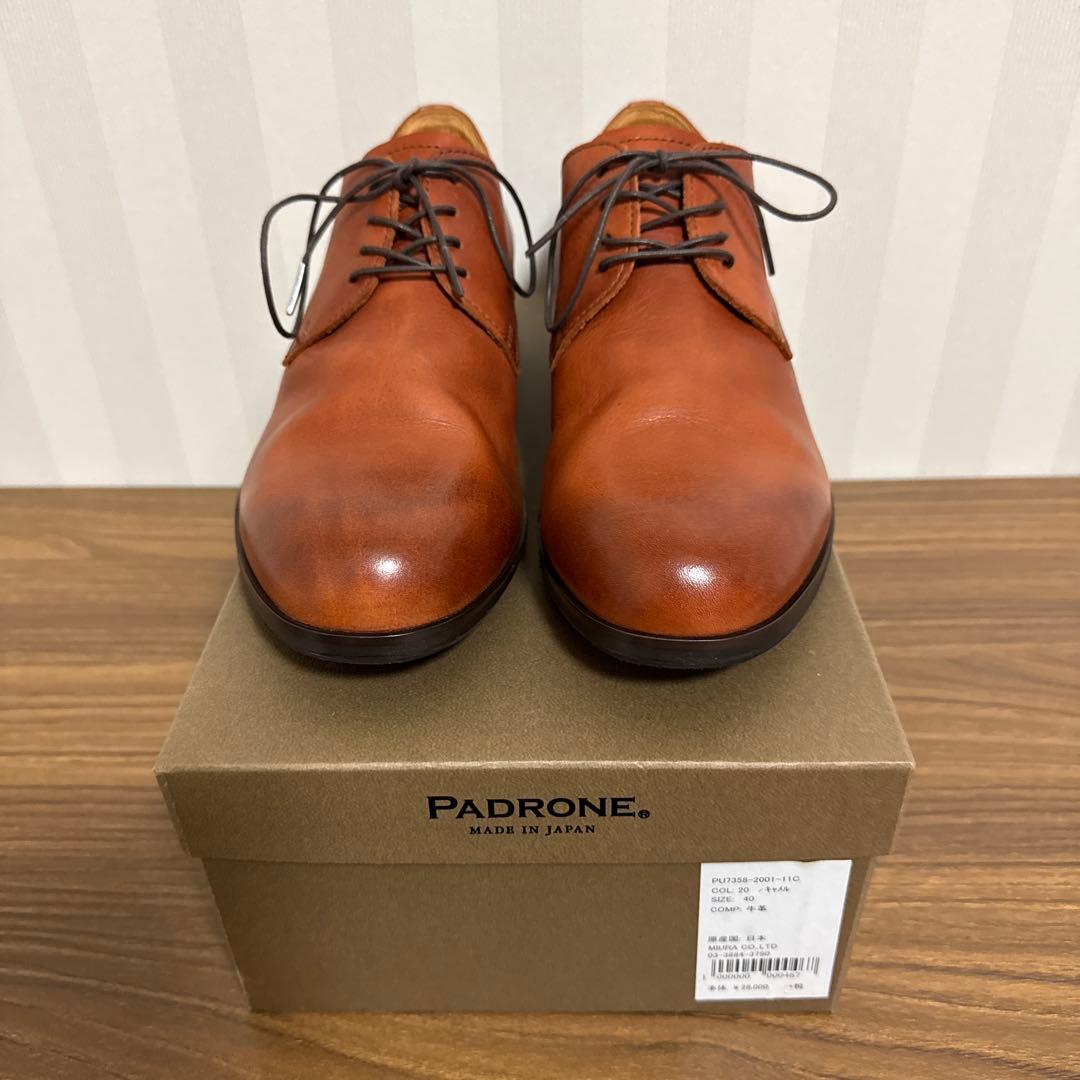 【新品未使用】パドローネ　ダービープレーントゥシューズ　キャメル