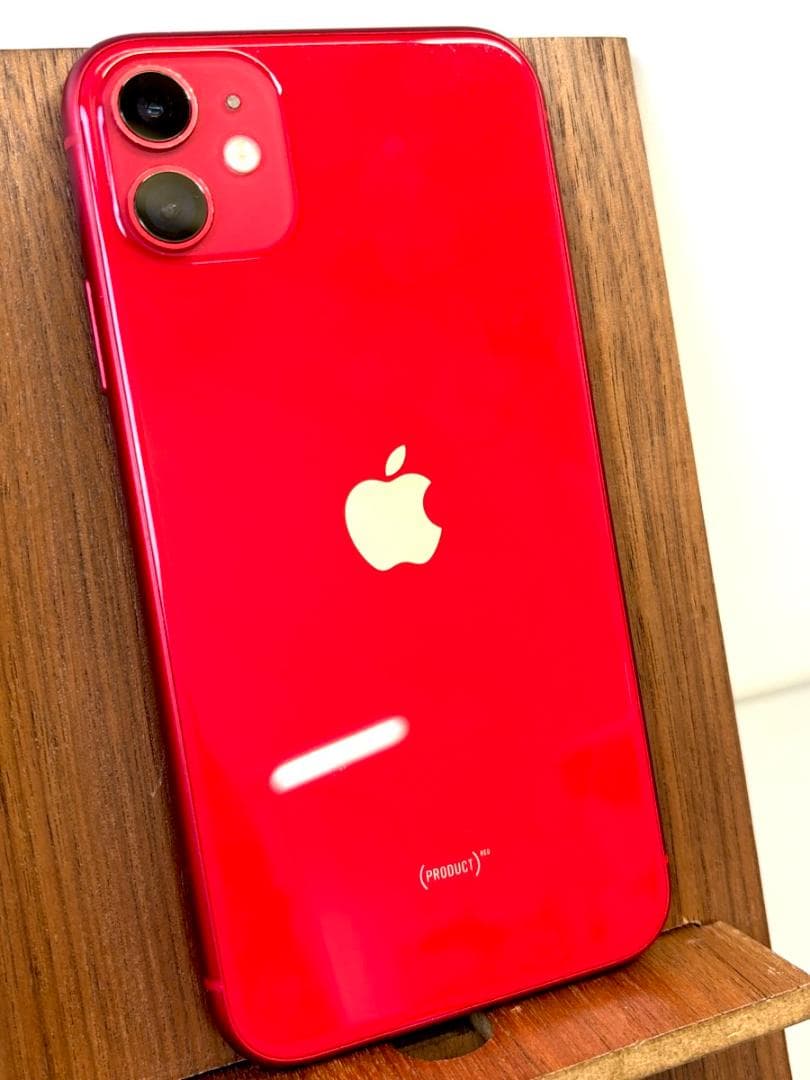 Apple iPhone 11 (レッド) 64GB バッテリー72％