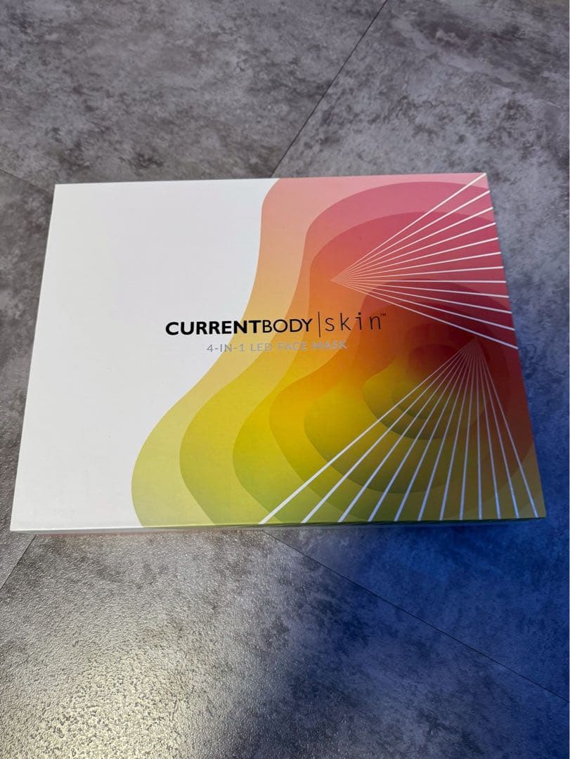 ボディ・フェイスケア CURRENTBODY skin 4-in-1 LED Face Mask