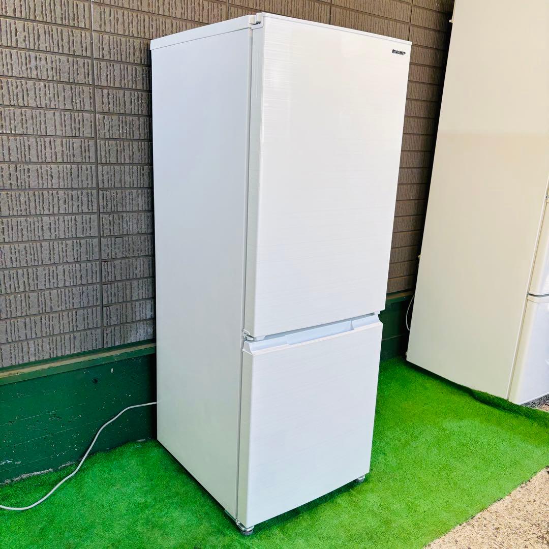 美品 22年製 179L 冷蔵庫 大きめ SHARP【地域限定配送無料】