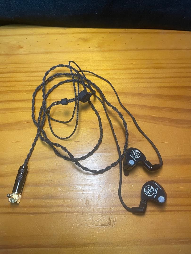 イヤホン 64 AUDIO U6 Universal-Fit Earphones