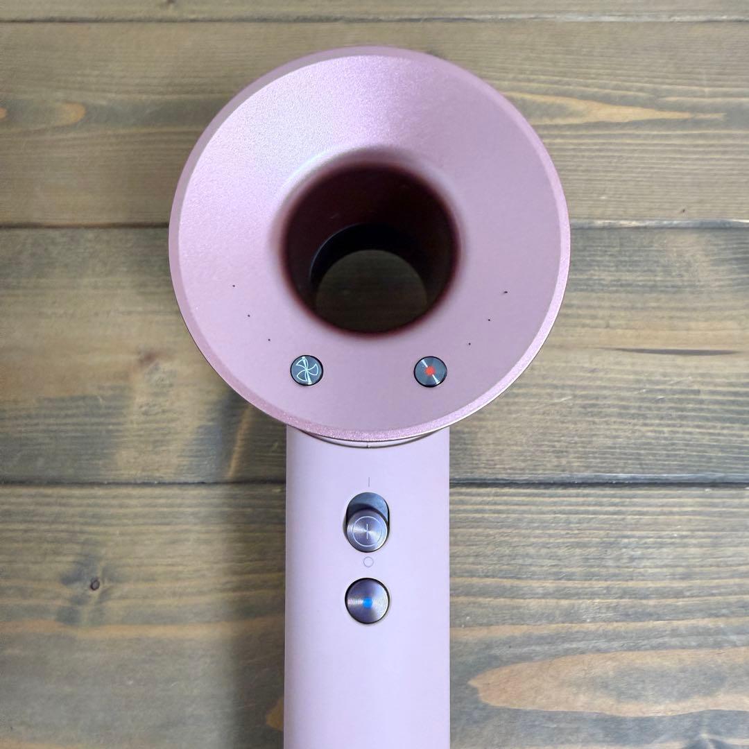 【美品・限定色】ダイソン ヘアドライヤー HD08 さくらロゼゴールド