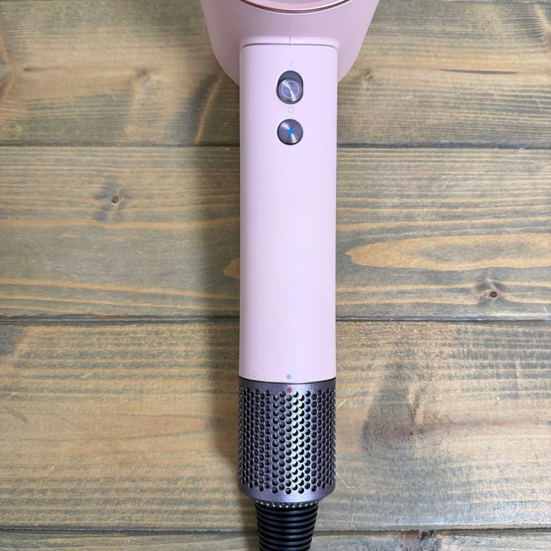 【美品・限定色】ダイソン ヘアドライヤー HD08 さくらロゼゴールド
