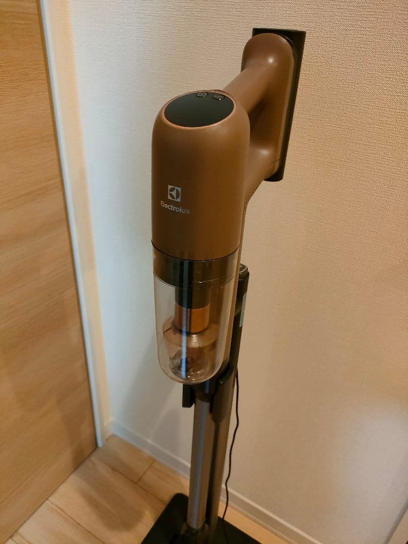 Electrolux ultimate700スティッククリーナー