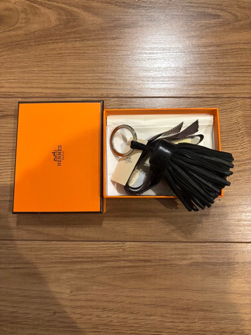 エルメス　カルメン　ブラック　HERMES