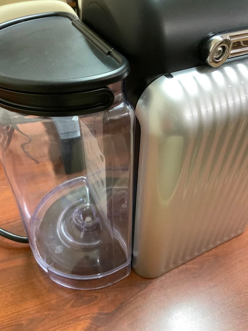 ネスプレッソ ジニアス Nespresso Zenius エスプレッソマシン