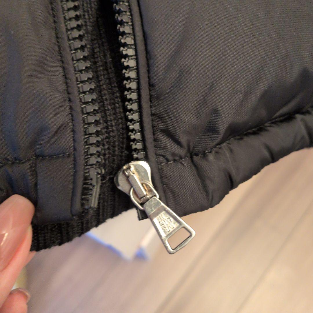 MONCLER ブラック ダウンジャケット