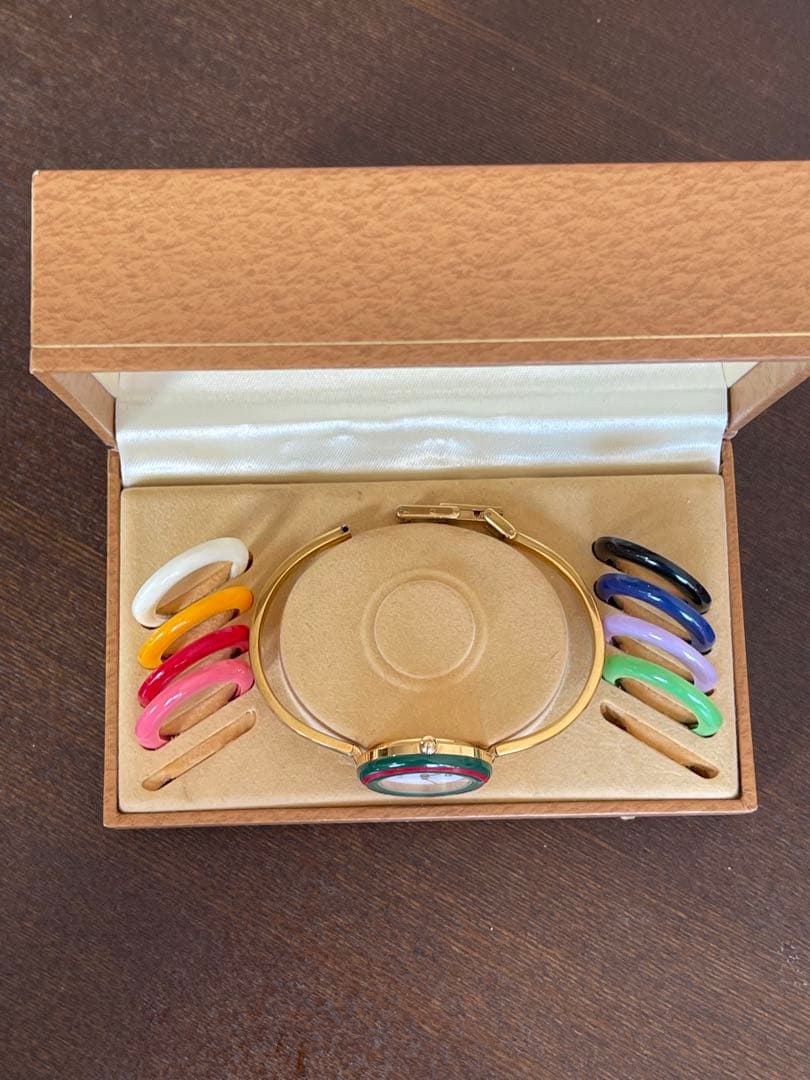 GUCCI バングル時計 替えバンド付き