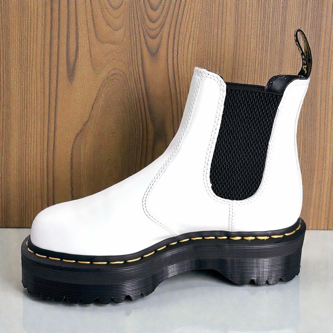 美品　Dr. Martens QUAD チェルシーブーツ24〜24.5cm厚底