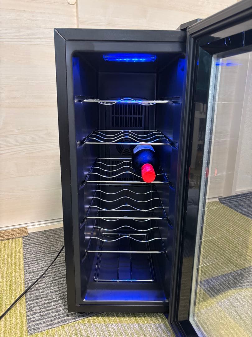 美品　送料無料！Lefier 電子式 ワインセラー LW-S12 40L 家庭用