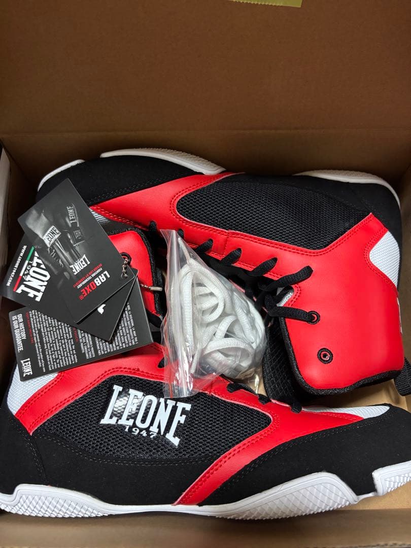 LEONE ボクシングシューズ 赤/黒