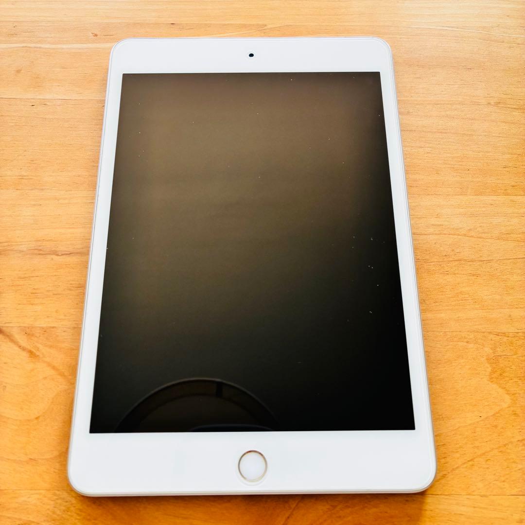 iPad mini 第5世代 シルバー 64GB セルラー 訳アリ