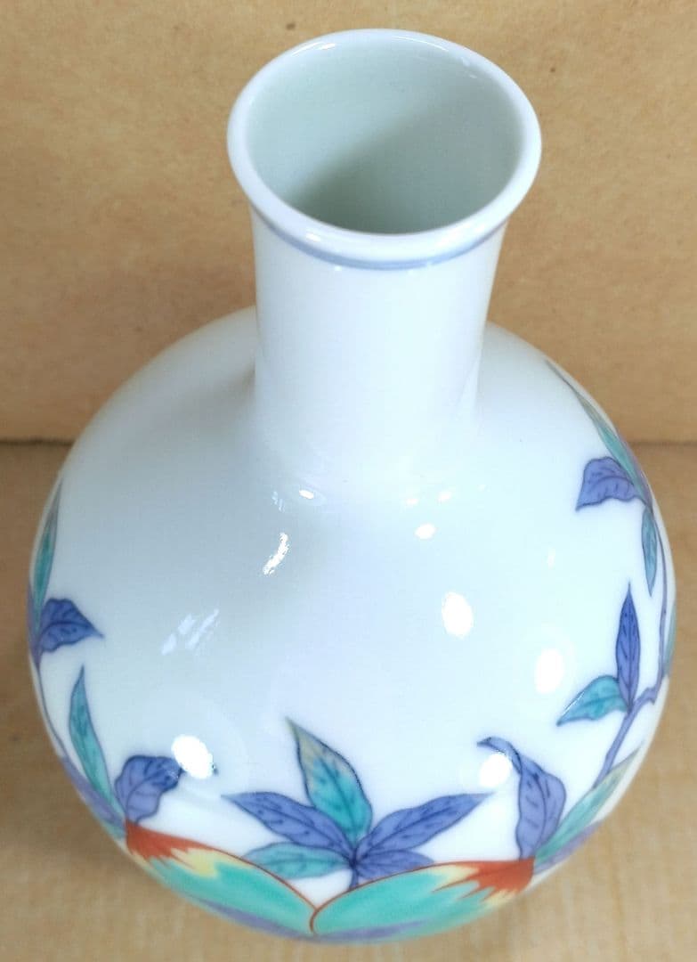 【本物保証】十三代今泉今右衛門 錦桃絵花瓶 共箱 栞 人間国宝 未使用