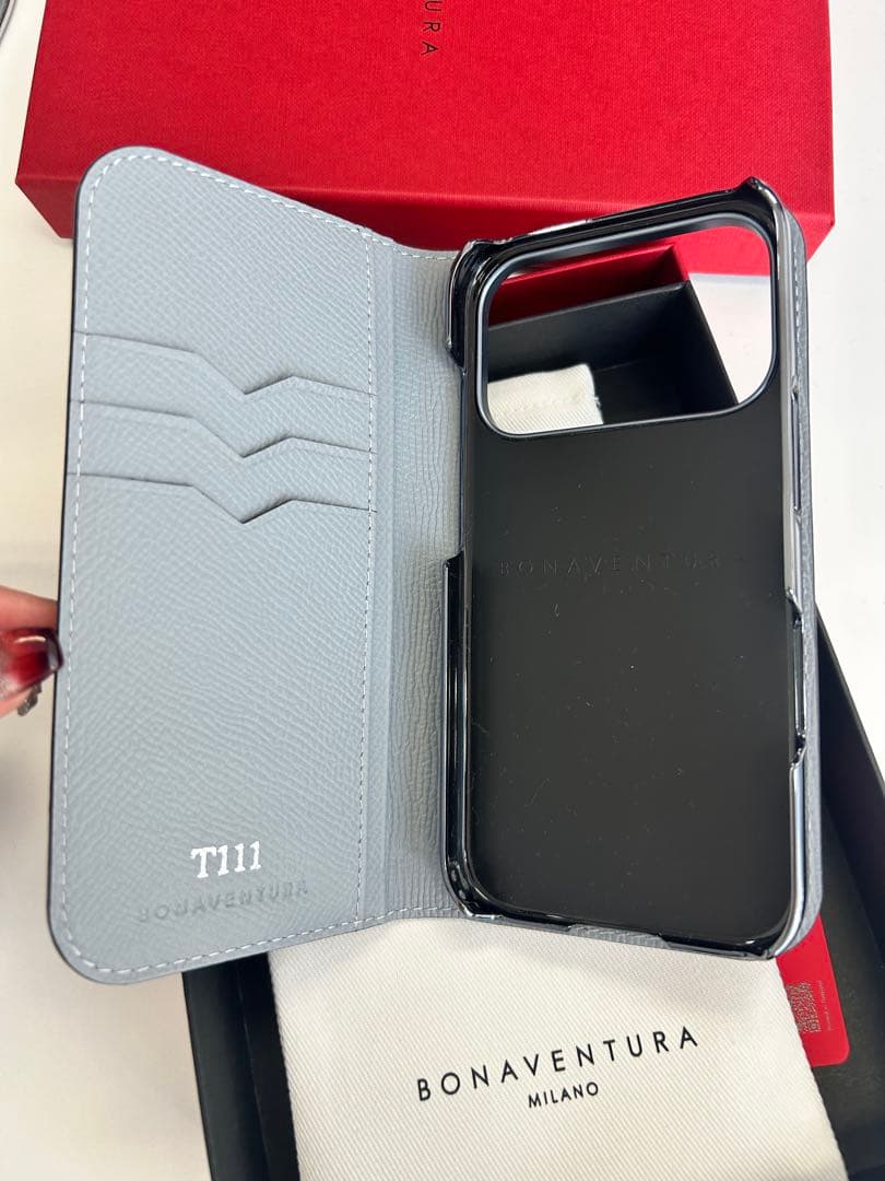 ボナベンチュラ　iPhone17proケース　グレージュ