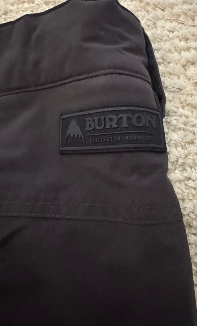 ほぼ未使用　BURTON スノーボードパンツ