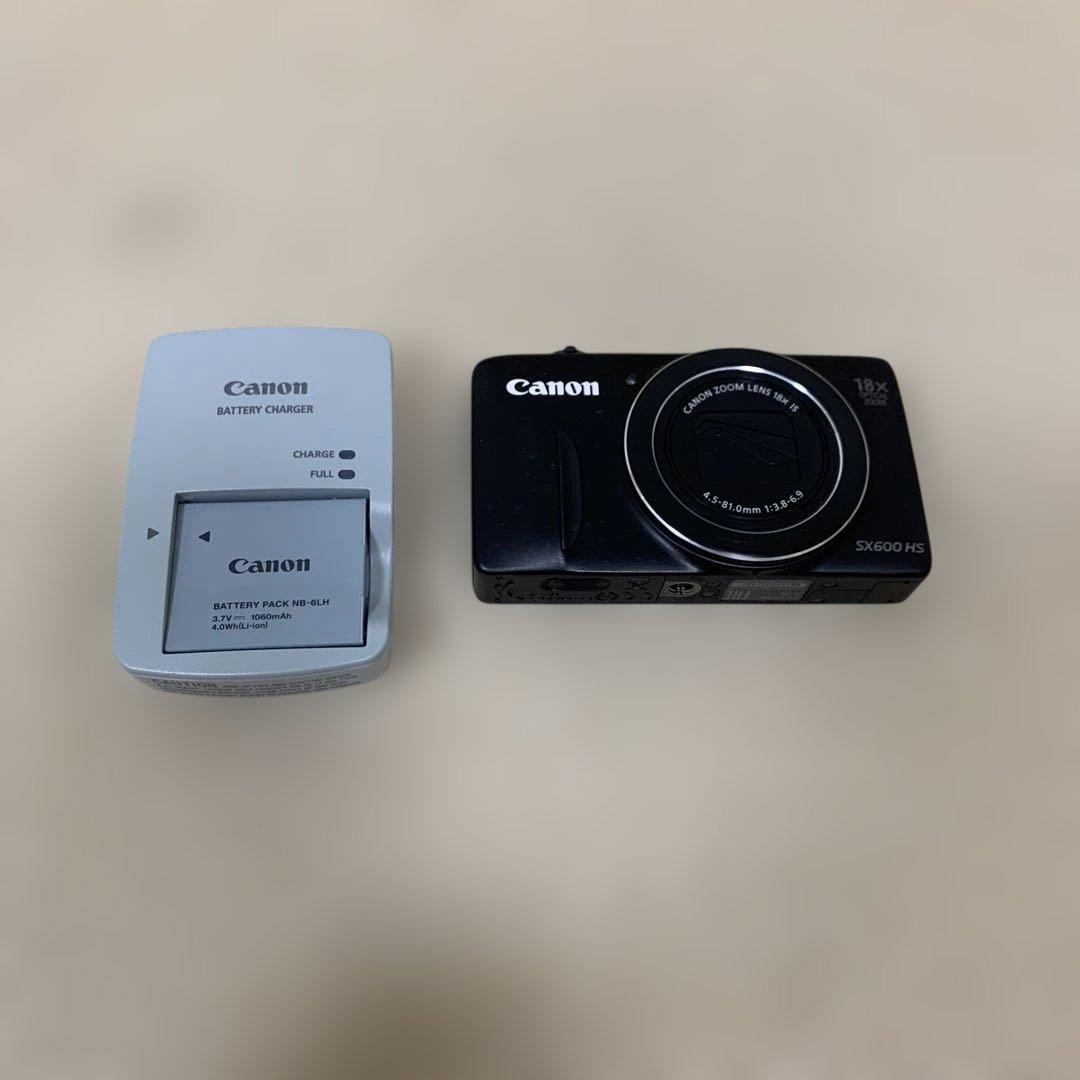 Canon PowerShot SX600 HS 本体と充電器