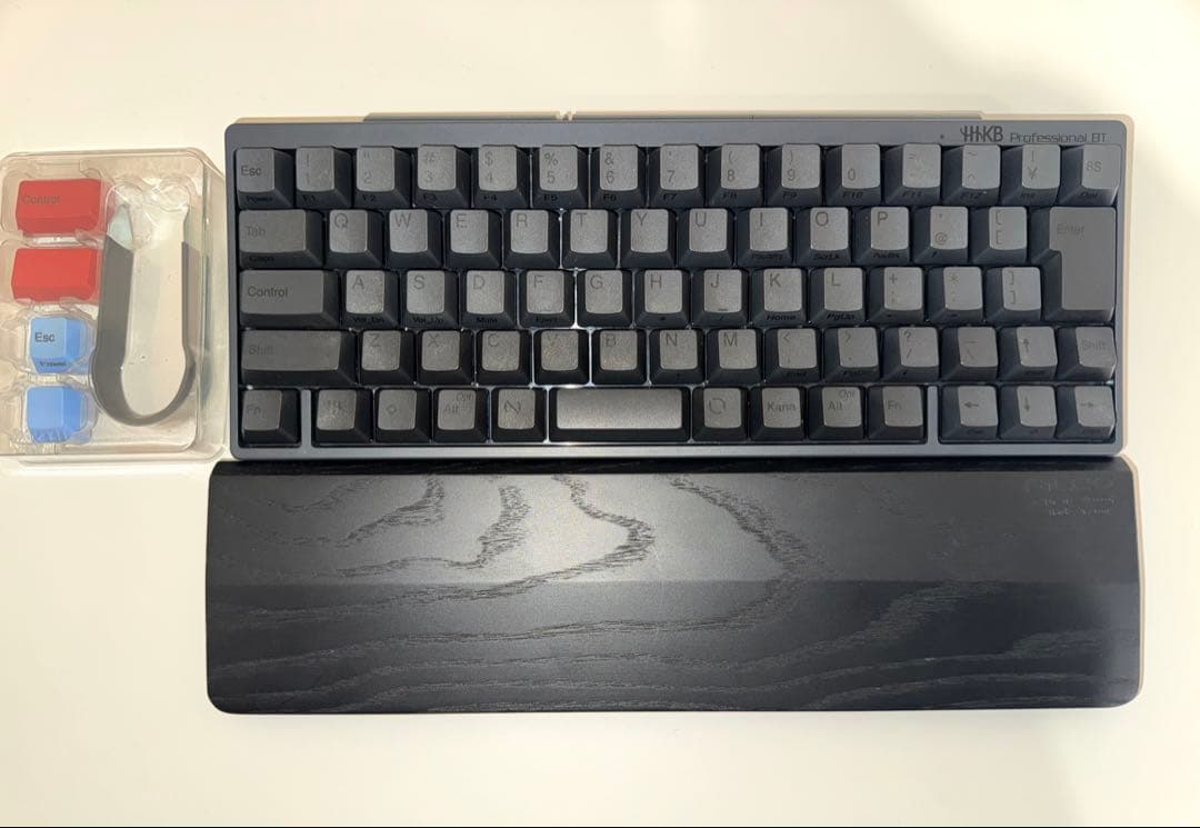 HHKB BT墨 日本語配列 + カラーキットップ + リストレスト