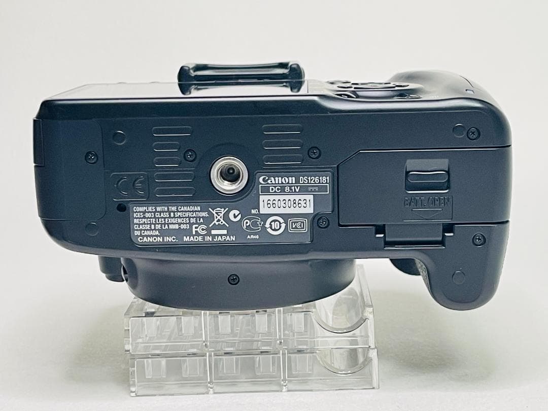 【ほぼ新品】ショット数:1811回 CANON EOS Kiss X2 キヤノン