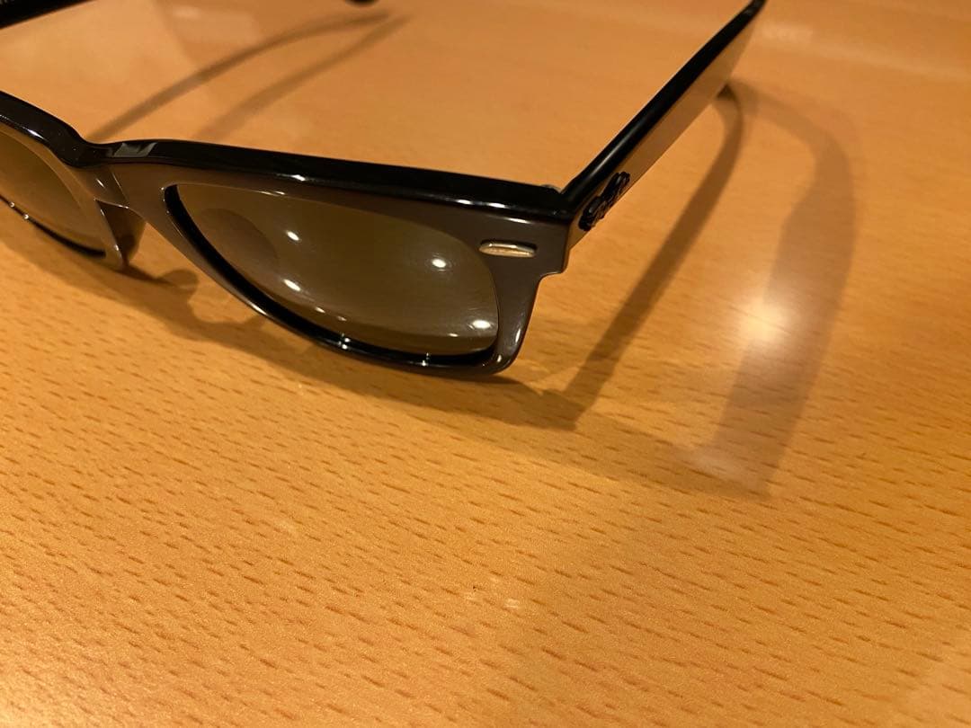 Ray-Ban(レイバン) Wayfarer（ウェイファーラー） RB2140A