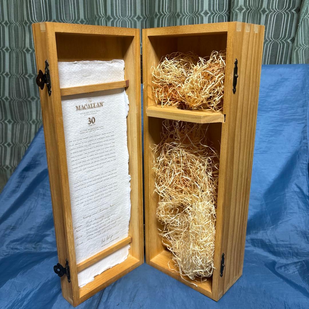空箱　マッカラン 30年 空箱