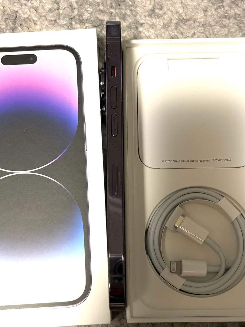 美品Apple iPhone 14 Pro ディープパープル 本体256GB