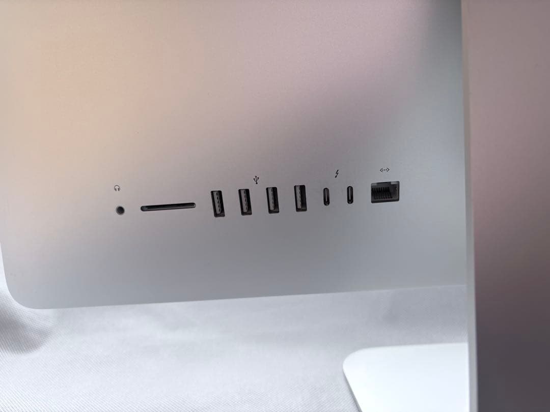 iMac2019 21.5型4K i7/32GB/SSD512GB/560X美品