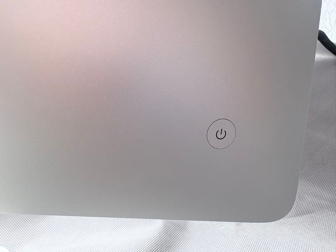 iMac2019 21.5型4K i7/32GB/SSD512GB/560X美品