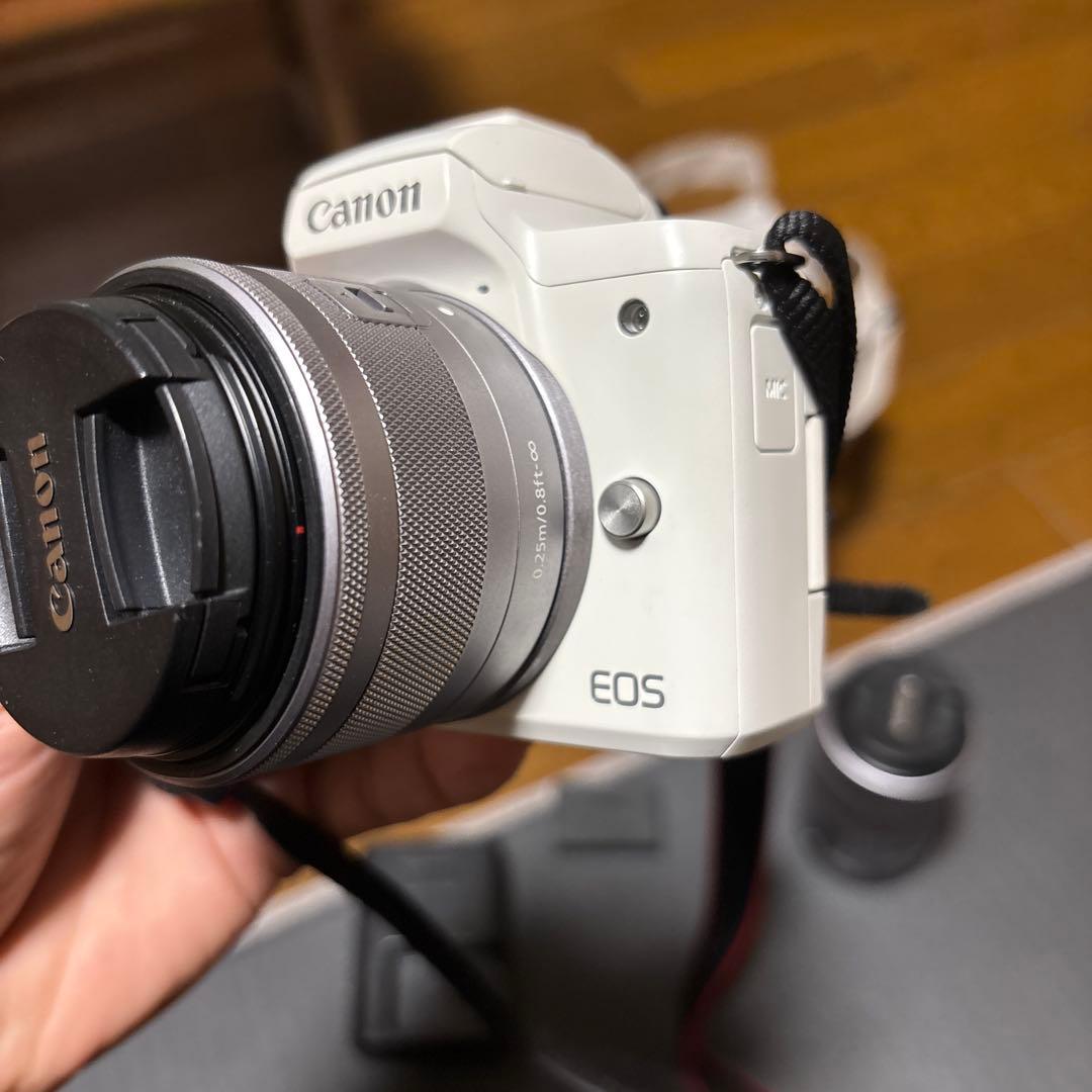 美品:Canon EOS Kiss M2 ホワイト
