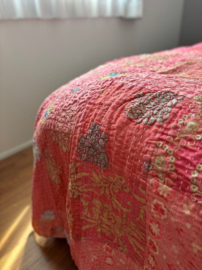 【年明けセール】ラリーキルト　インド刺繍　カンタ　ヴィンテージ　パッチワーク