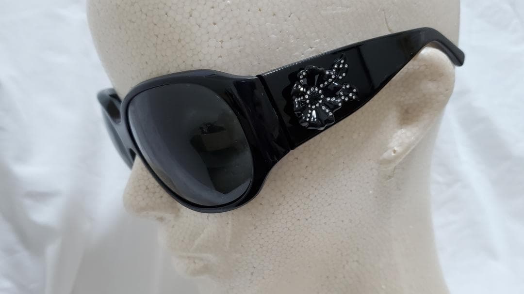 正規レア ヴェルサーチ ローズ ビジュー フラワーアートサングラス黒 花 付属有