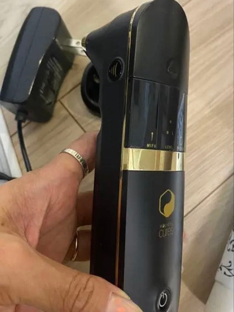 ホリスティックキュア　マイフ　フェイシャルスパ　美顔器