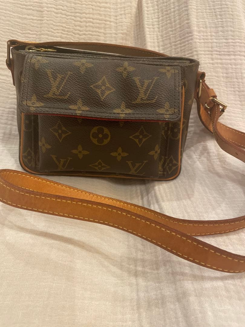 ルイ ヴィトン モノグラム ヴィバシテ PM ブラウン M51165 モノグラム