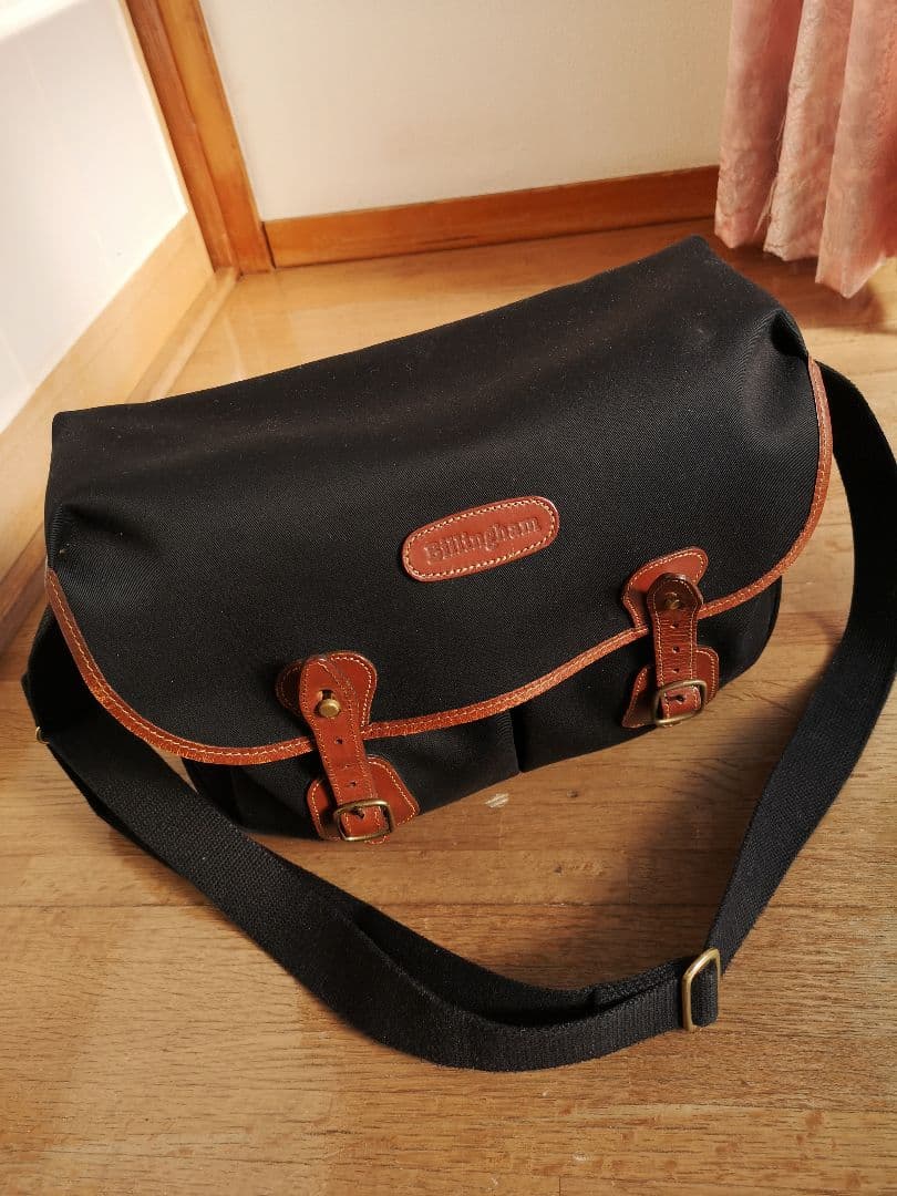 D*X様 Billingham HADLEY-BLK/TAN 14305