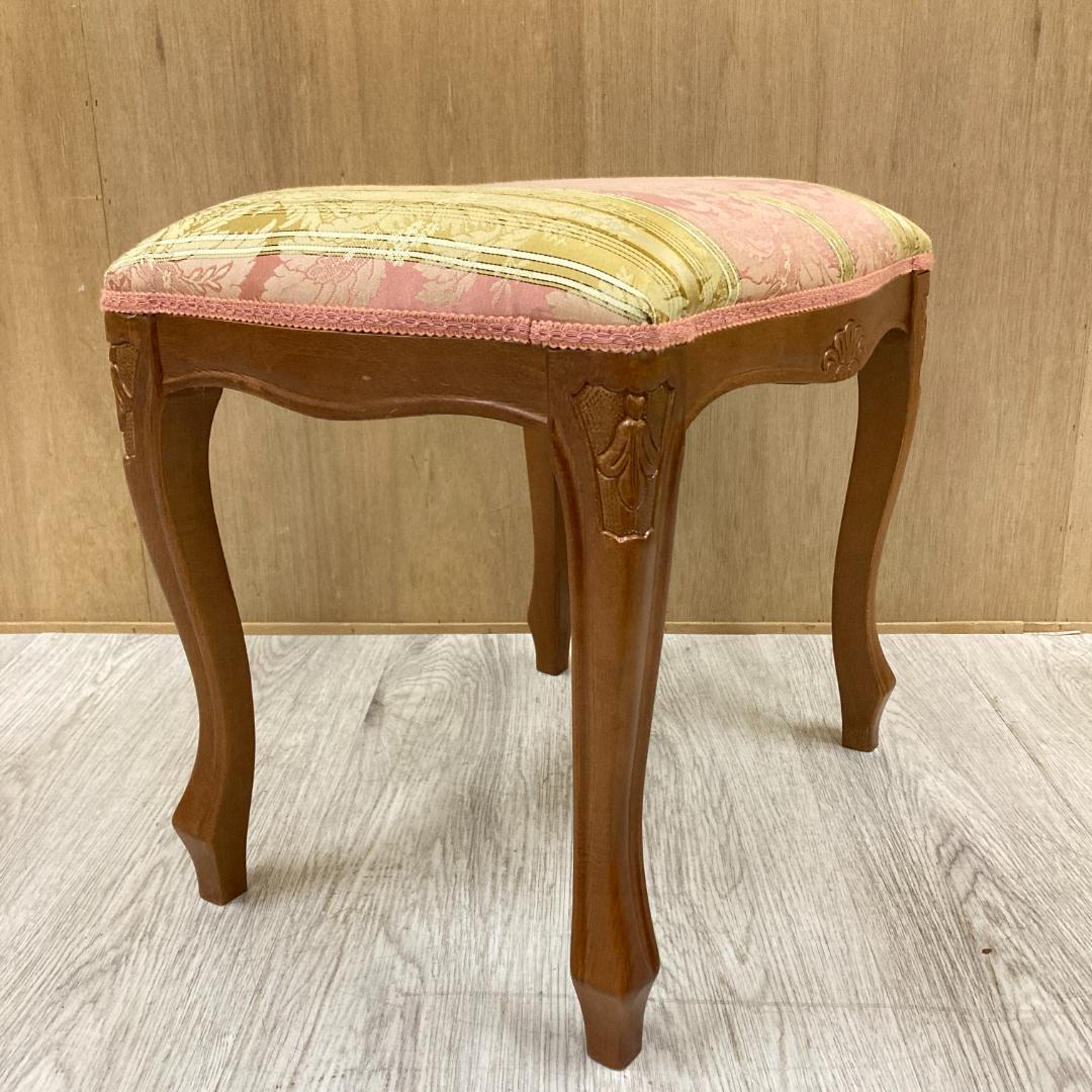 イタリア 　猫脚　スツール　オットマン　クラシック 　B