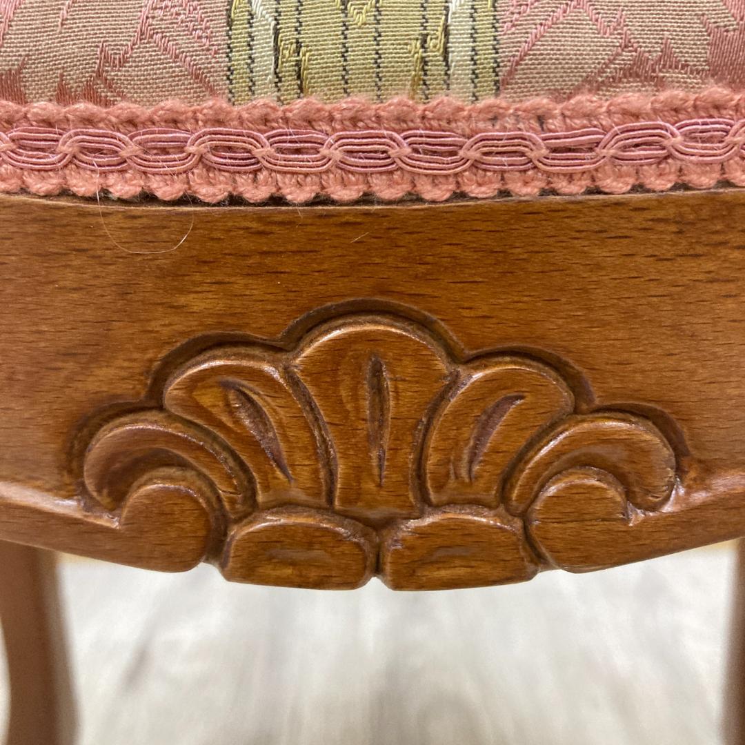 イタリア 　猫脚　スツール　オットマン　クラシック 　B