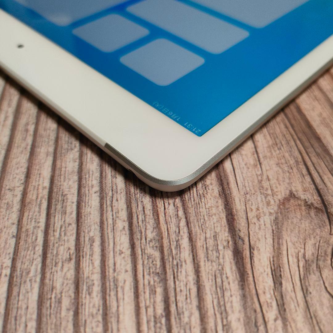 iPad 第7世代 32GB SIMフリー シルバー 美品