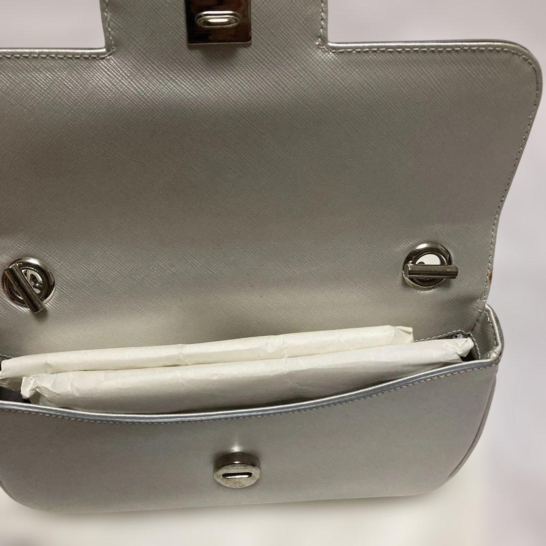 未使用 フェラガモ シルバー チェーン ショルダーバッグ 銀 イタリア製 布袋