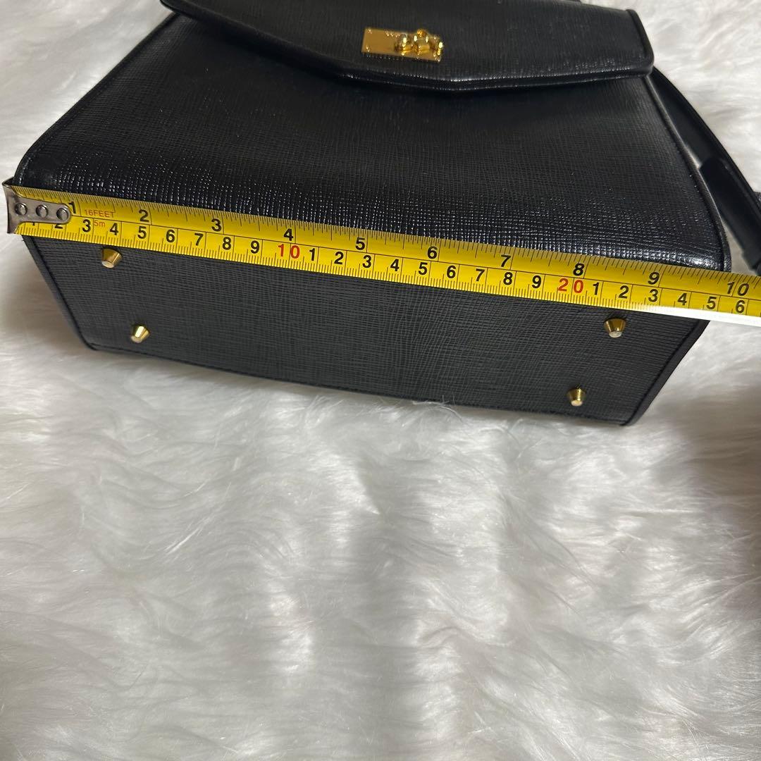 courregesクレージュ2wayハンドバッグショルダーバッグ黒金ロゴ レザー