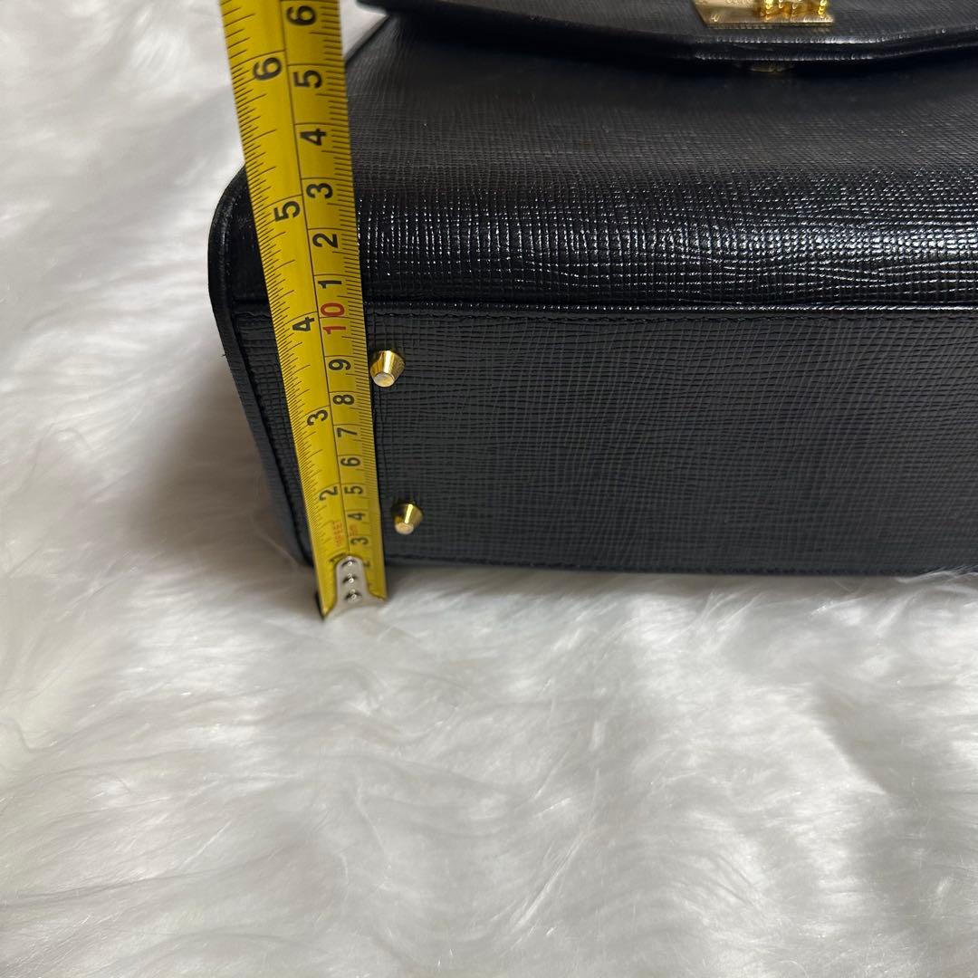 courregesクレージュ2wayハンドバッグショルダーバッグ黒金ロゴ レザー